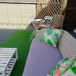 Mansarda Del Sole, Nel Cuore Di דירה