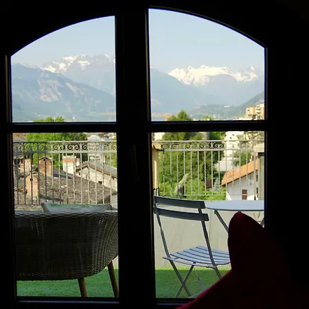 Mansarda Del Sole, Nel Cuore Di * أَويستا
