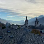Mansarda Del Sole, Nel Cuore Di 아파트 아오스타