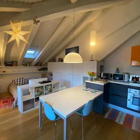 Mansarda Del Sole, Nel Cuore Di شقة