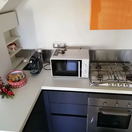 Mansarda Del Sole, Nel Cuore Di شقة